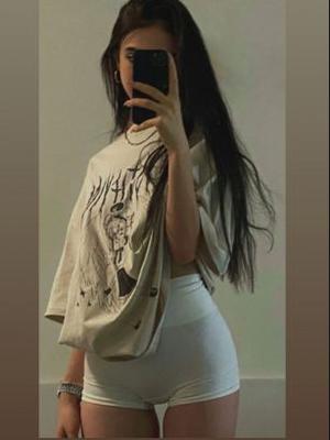 Это девушка понравилась? хотите заказать? ❤️